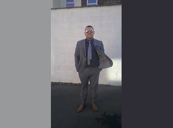 EasyRoommate UK - John - 35 - Wakefield