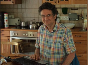 EasyRoommate UK - George - 62 - Hemel Hempstead