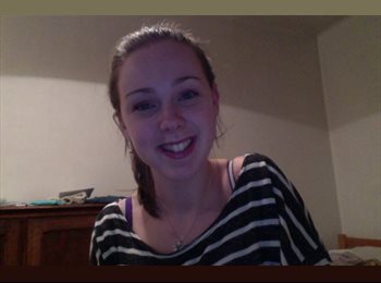 EasyRoommate UK - Lynsey - 20 - Macclesfield
