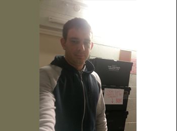 EasyRoommate UK - Woz - 32 - Peterborough