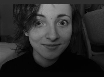 EasyRoommate UK - Helena - 18 - Leeds