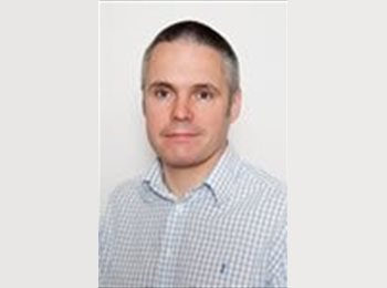 EasyRoommate UK - Richard - 46 - Bradford