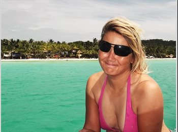 EasyRoommate UK - Jenna - 40 - Edinburgh