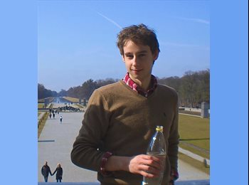 EasyRoommate UK - Oliver - 24 - Colchester
