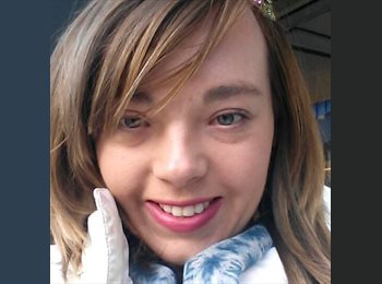 EasyRoommate UK - Rebecca - 24 - Cheltenham