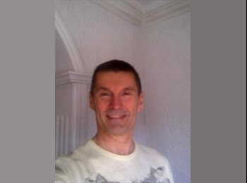 EasyRoommate UK - Martin - 57 - Southampton