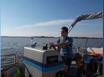 EasyRoommate US - Josh - 20 - Green Bay