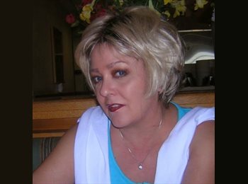 EasyRoommate US - karla - 56 - Phoenix