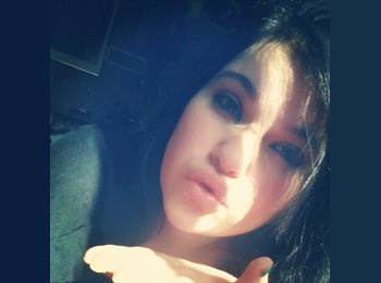 EasyRoommate US - Michaela - 19 - Reno