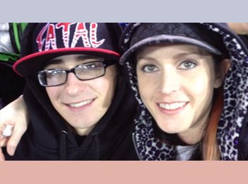 EasyRoommate US - Michelle - 37 - Southeast California