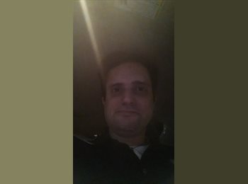 EasyRoommate US - Matt - 33 - Gresham