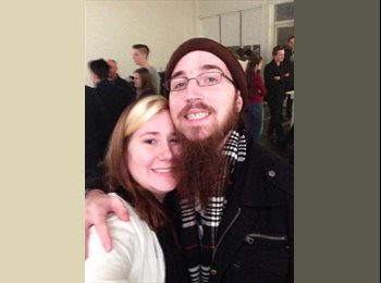 EasyRoommate US - Amy - 19 - Memphis Area