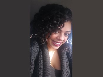 EasyRoommate US - Selena - 19 - Sacramento Area
