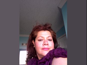 EasyRoommate US - Caroline - 52 - Jacksonville