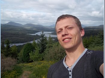 EasyRoommate UK - Fraser - 24 - Buckingham