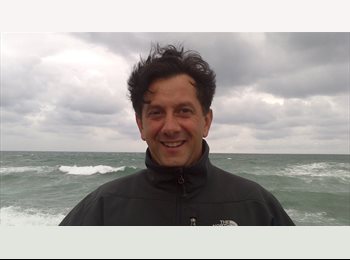 EasyRoommate UK - fred - 45 - London