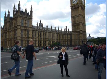 EasyRoommate UK - Gabriella - 58 - St Albans