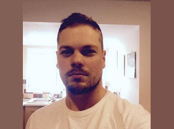 EasyRoommate UK - Matthew - 30 - Poole
