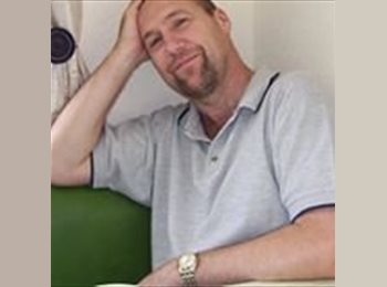 EasyRoommate UK - Cliff - 46 - Stockport