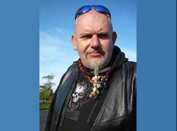 EasyRoommate UK - John - 53 - Colchester