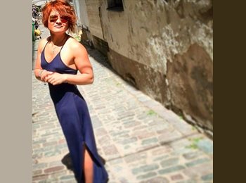 EasyRoommate UK - Julia - 28 - Colchester