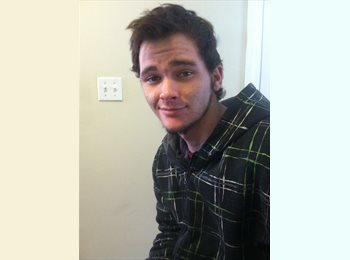 EasyRoommate US - James - 19 - Flint
