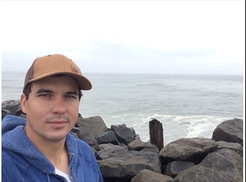 EasyRoommate US - Michael - 30 - Beaverton