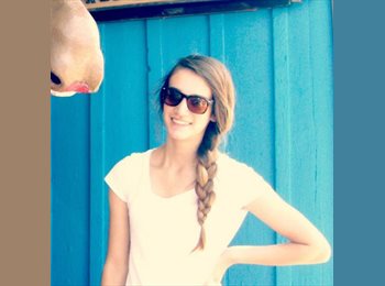 EasyRoommate US - Alexandra - 18 - Tucson