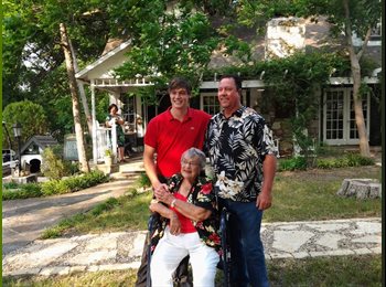 EasyRoommate US - MIchael - 30 - Fort Worth