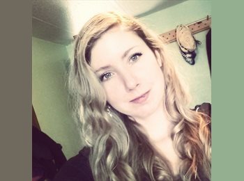 EasyRoommate US - Emalee - 24 - Eugene