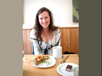 EasyRoommate CA - Annie - 22 - Ottawa