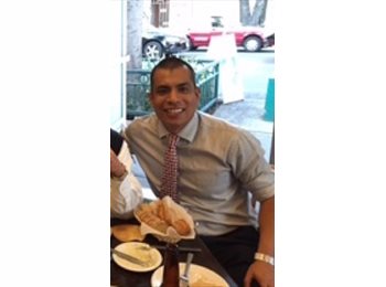 EasyRoommate CA - Gildardo - 32 - Toronto