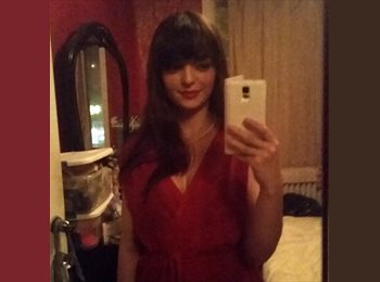 EasyRoommate CA - Sahar - 28 - Vancouver