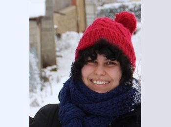 EasyRoommate CA - Chloe - 21 - Vancouver