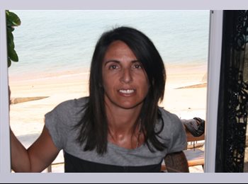 EasyRoommate UK - CHARO - 42 - London