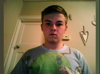 EasyRoommate UK - Frazer - 19 - Newcastle under Lyme