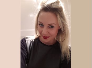 EasyRoommate UK - Abbie - 24 - Leicester