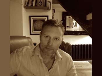 EasyRoommate UK - Paul - 36 - North Wiltshire