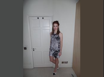 EasyRoommate UK - Phoebe - 21 - Bristol