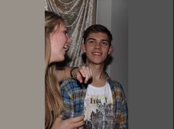 EasyRoommate UK - Victor - 20 - Newcastle upon Tyne
