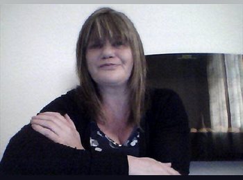 EasyRoommate UK - tracey - 49 - Bradford