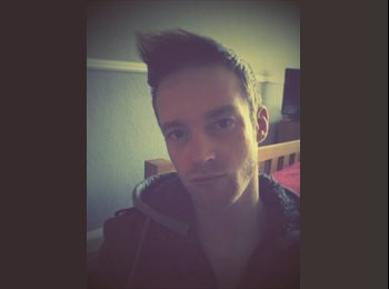 EasyRoommate UK - joseph - 30 - Salford