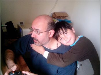 EasyRoommate UK - renzo - 41 - Crawley