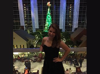 EasyRoommate US - Laura - 21 - Arlington