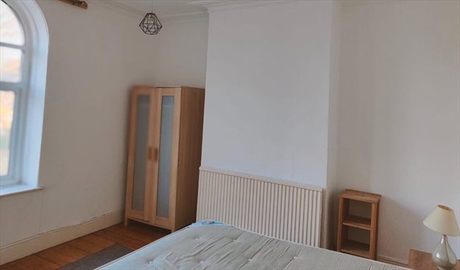 Photo of 3 Affordable Rooms Available (Bills Inc) to Suit Professionals/Graduates/Students/Full-Part Time wor in Sheffield