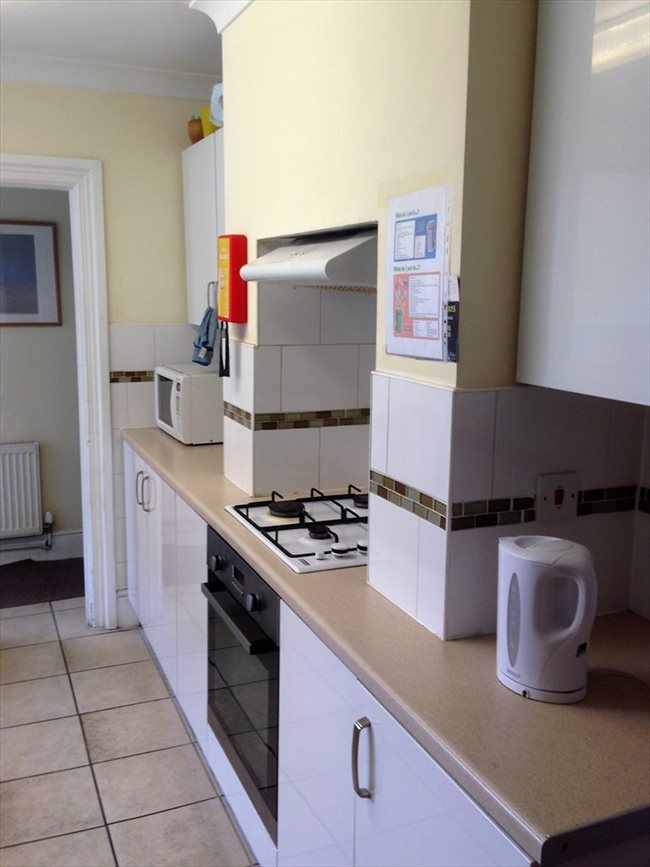 Photo of Single Room in nice clean modern house close to station in Ashford
