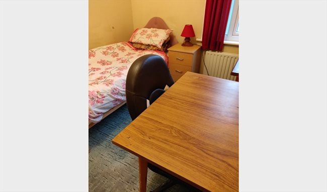Photo of A very nice  low rent double room available in London
