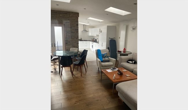 Photo of Beautiful 2 bed flat share - Chiswick Park in London