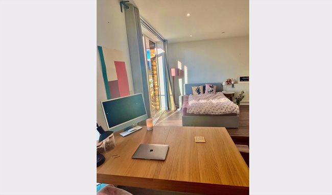 Photo of All bills included large bright Studio with balcony in London