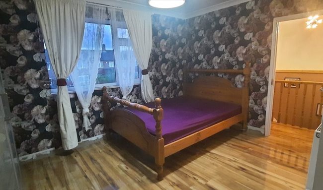 Photo of Very spacious double room available near Crossrail. All bills included! in London